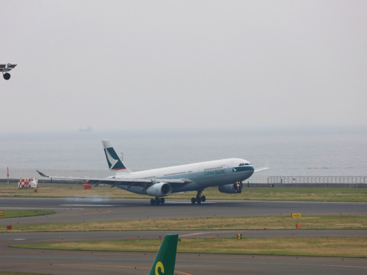 cathay20160617-1