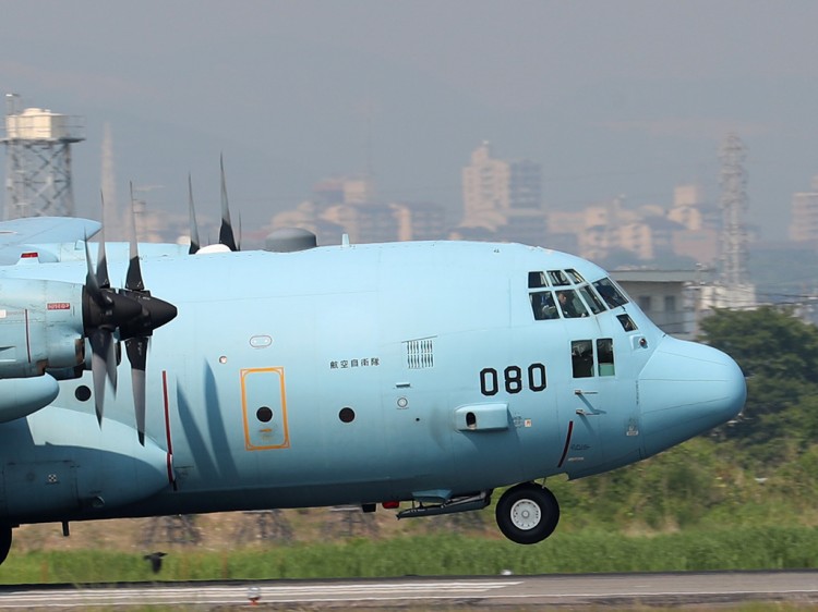 JSDF_C-130H_20160520-12