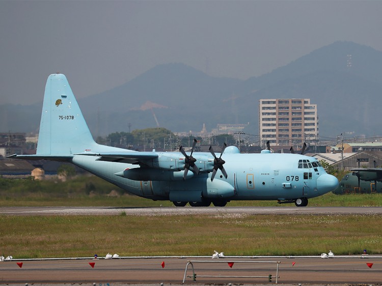 JSDF_C-130H_20160520-6