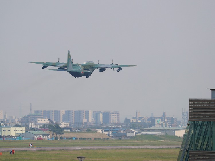 JSDF_C-130H_20160520-9