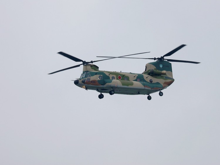 JSDF_CH-47J_20160516-1