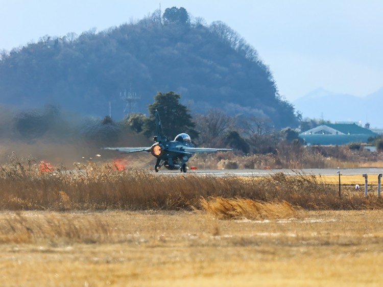 JSDF_F2_20170213-4