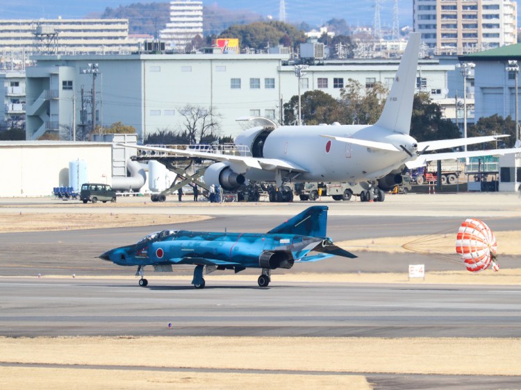 JSDF_F-4_20170208-13