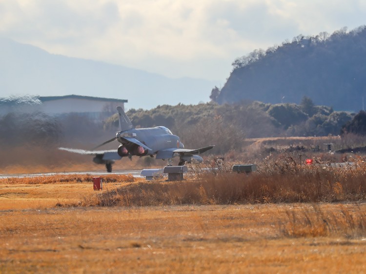 JSDF_F4_20170213-5