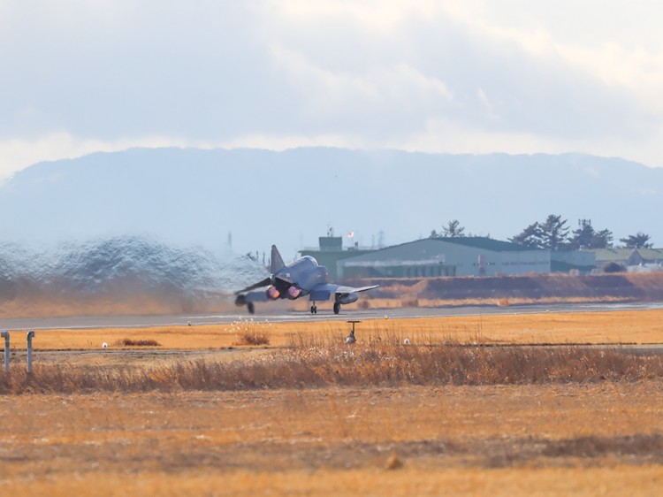 JSDF_F4_20170213-7